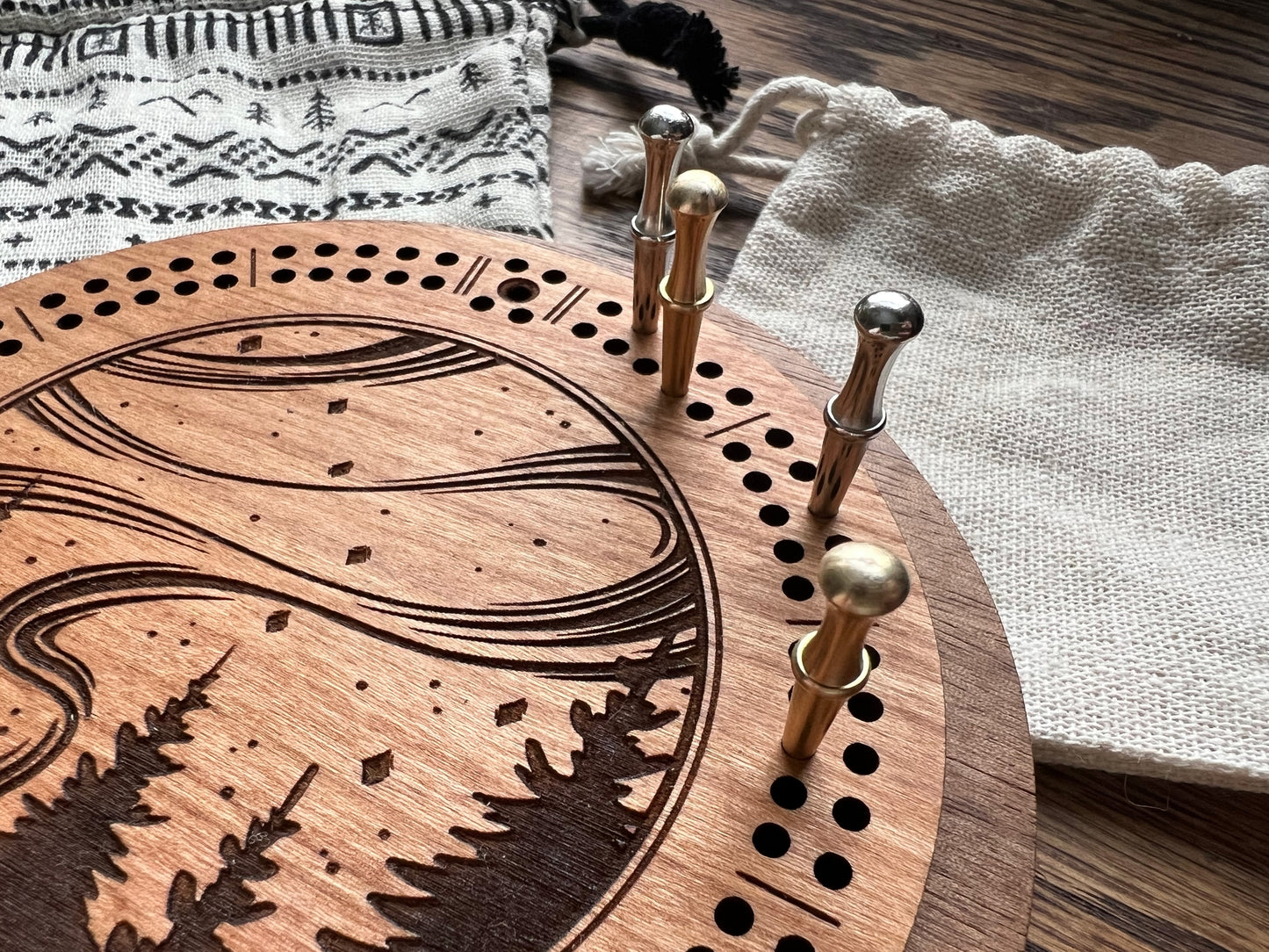 NORTHERN LIGHTS CRIBBAGE BOARD