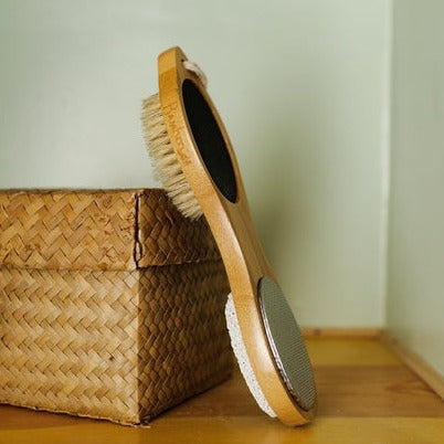 BAMBOO EXFOLIATING PEDICURE TOOL