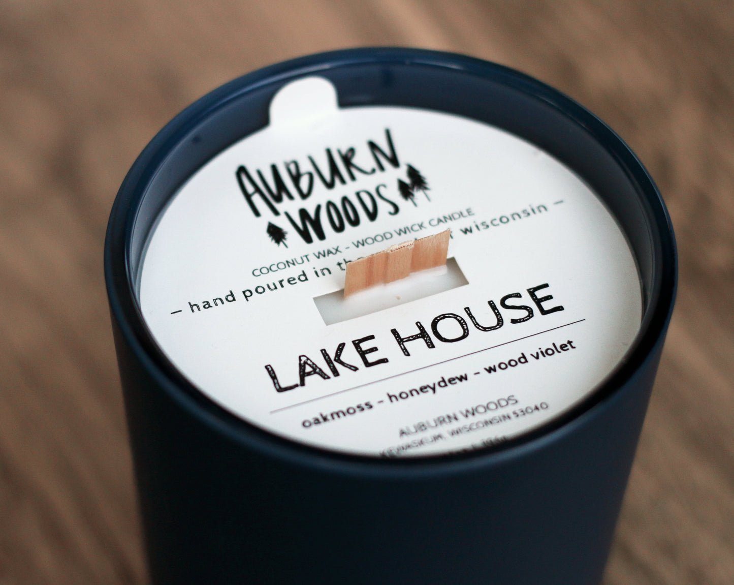 LAKE HOUSE CANDLE