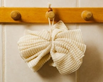 SHOWER POUF