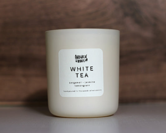 WHITE TEA CANDLE