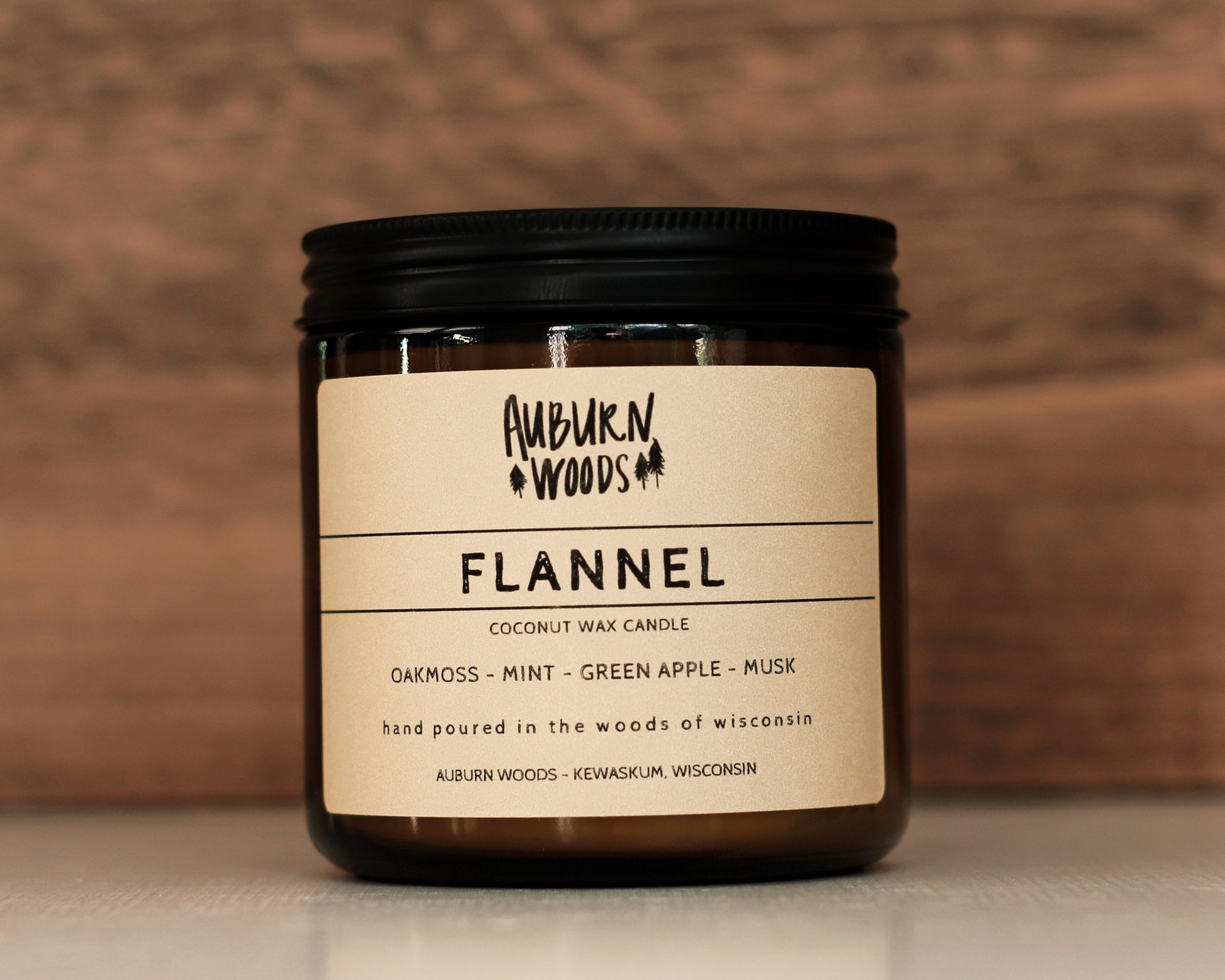 Flannel Candle coconut wax with scents of oakmoss, mint, green apple, and musk. made in wisconsin
