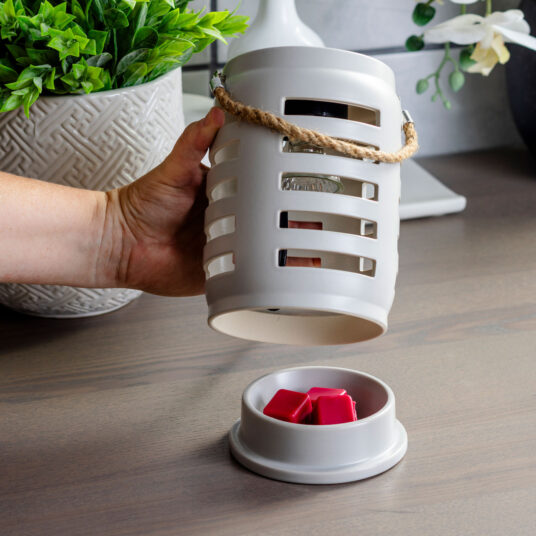 SHUTTER LANTERN FRAGRANCE WARMER