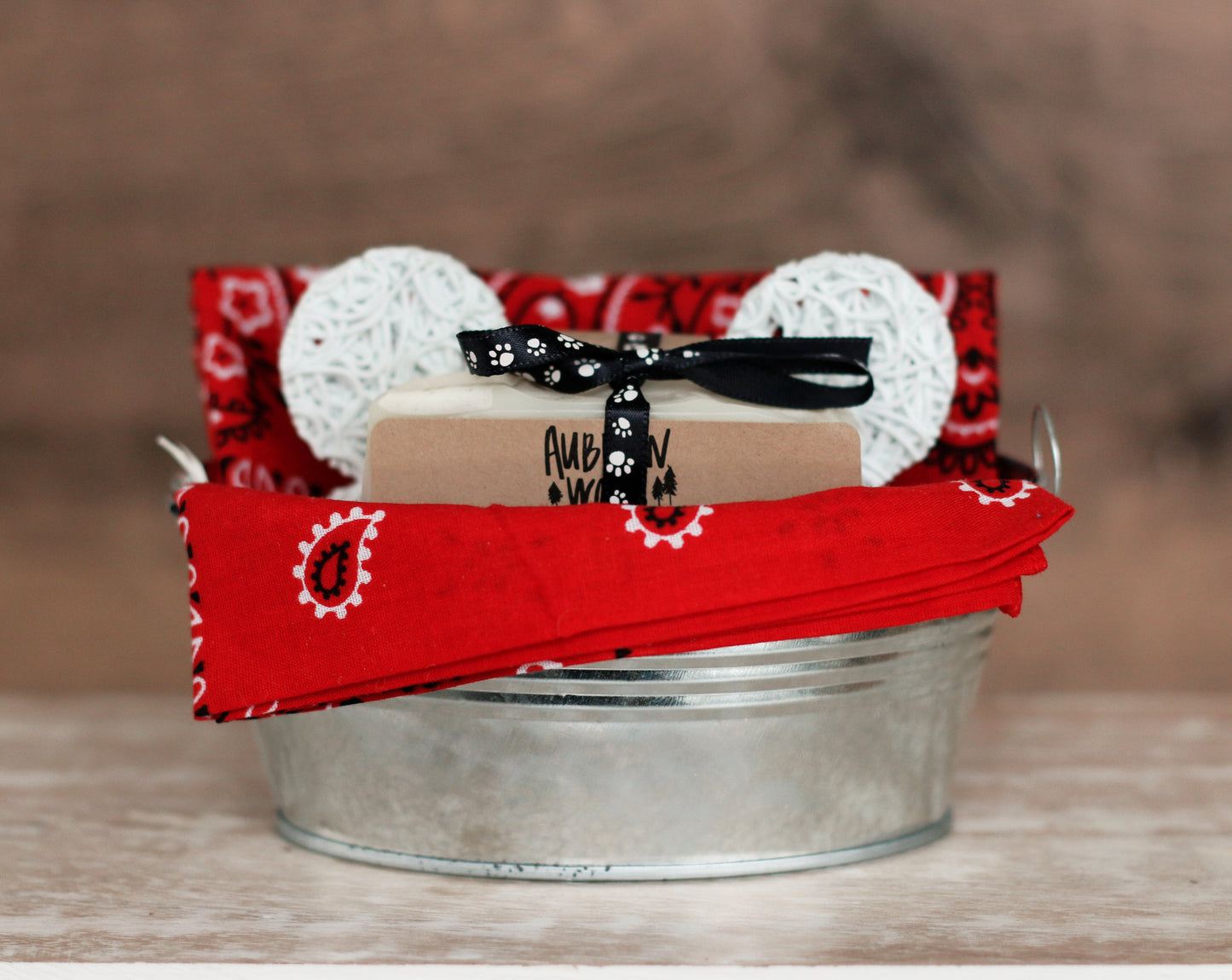 MUDDY PAWS DOG GIFT BUNDLE